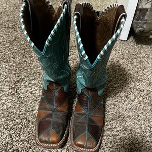 Ariat patch work boots